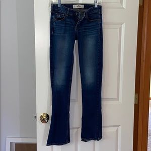 •Hollister Jeans•